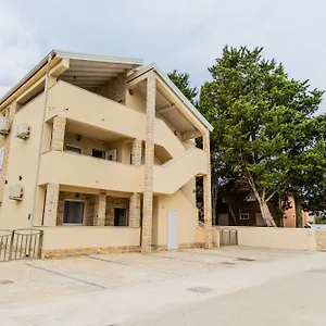  Apartman Lorena